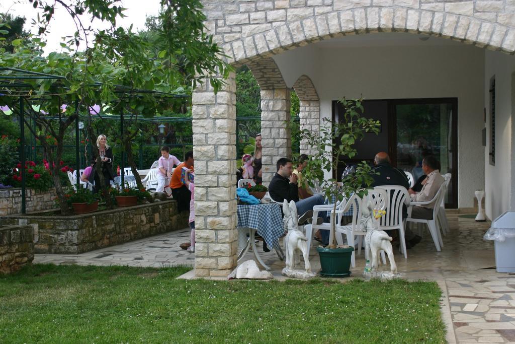 Bed And Breakfast Ritosa Poreč Exterior foto